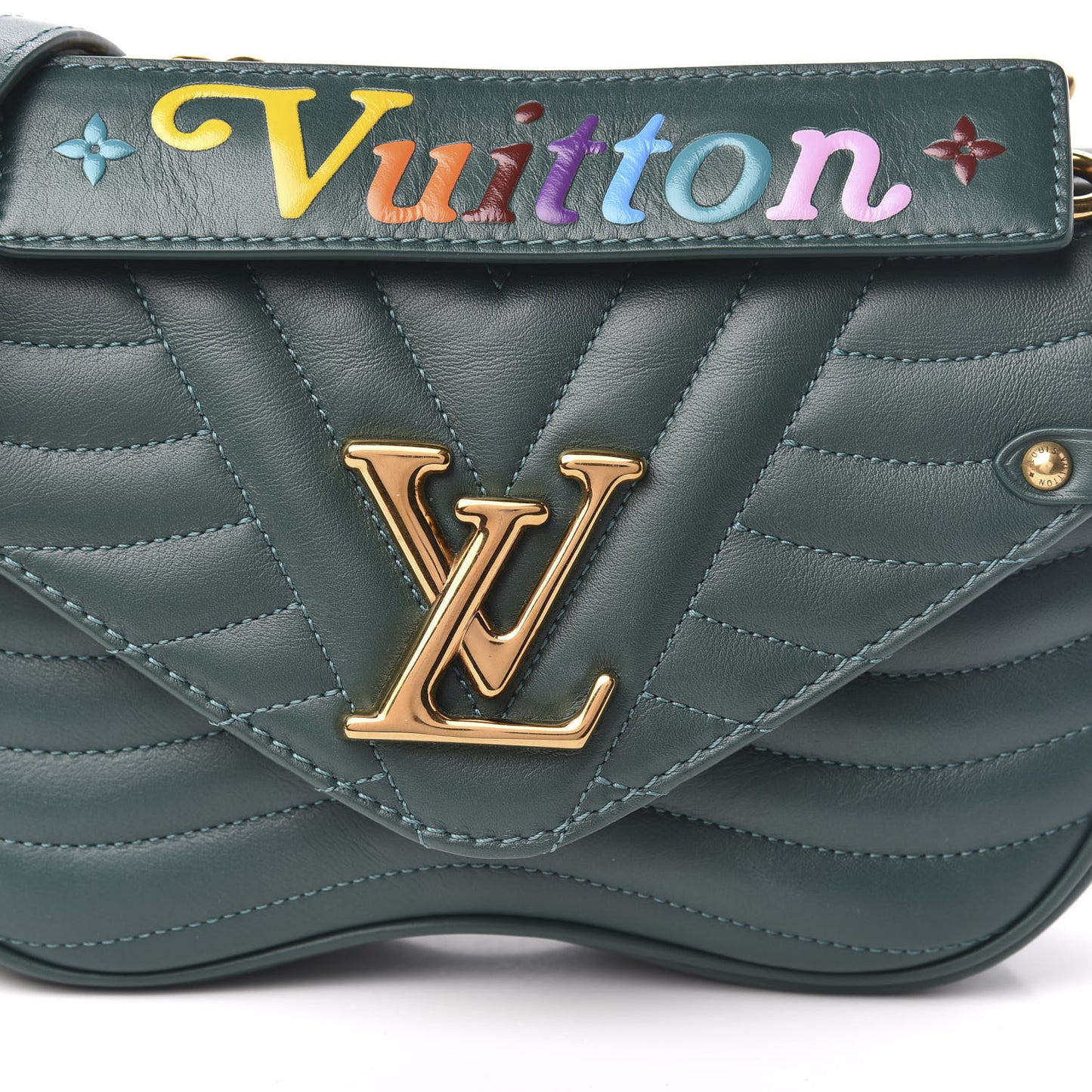 Calfskin New Wave Chain PM Emerald