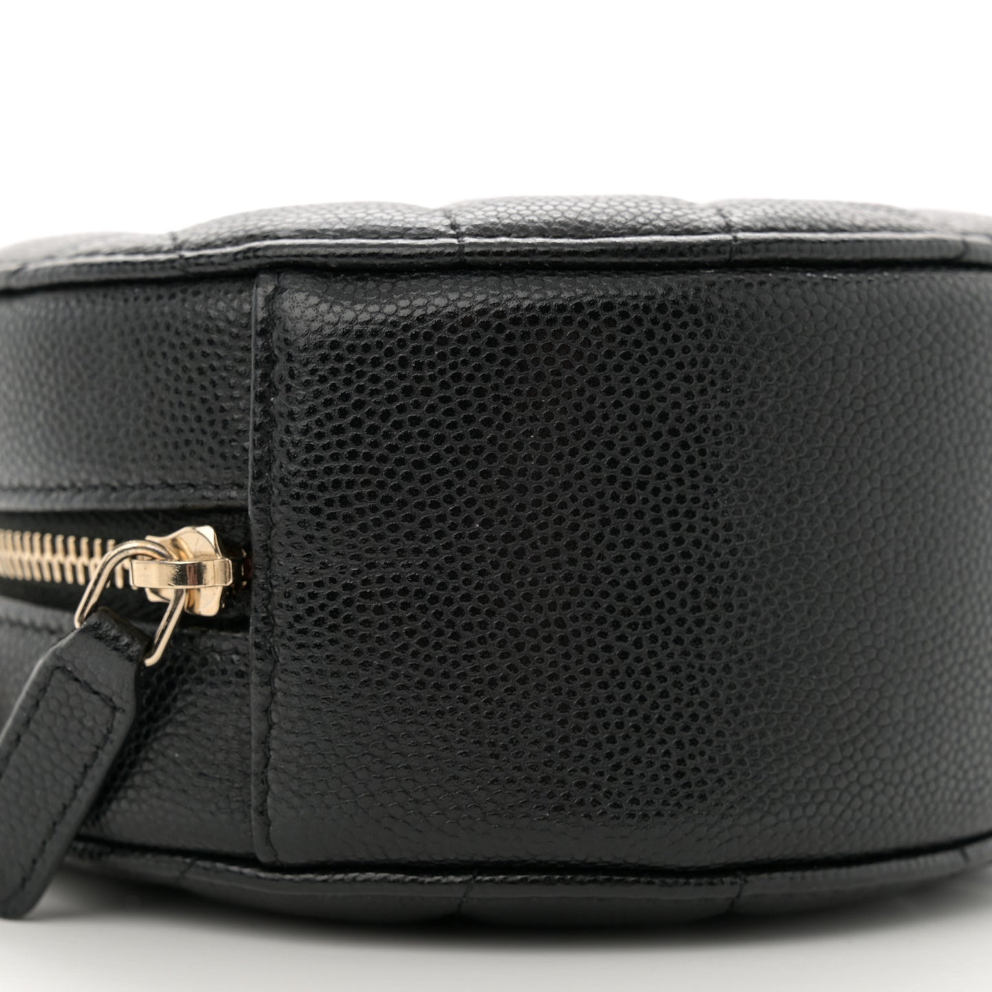 Caviar Quilted Round Clutch With Chain Black