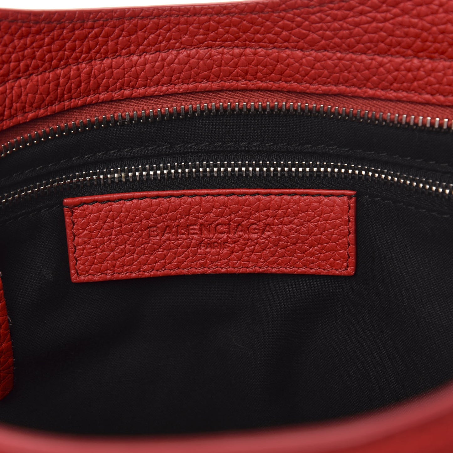 Vibrato Calfskin Classic Silver Hardware City Rouge Cerise
