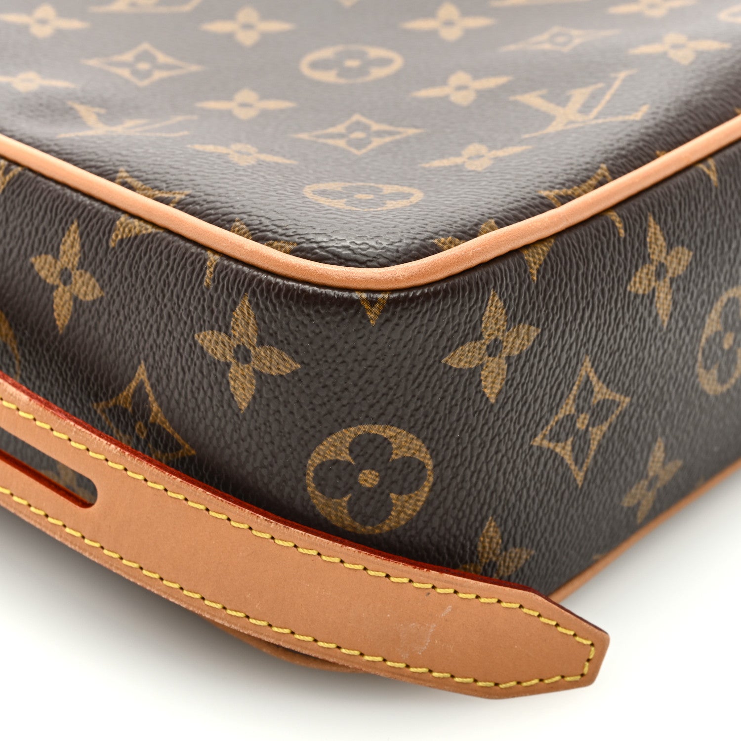 Louis Vuitton Monogram Game On Coeur 8 of 8