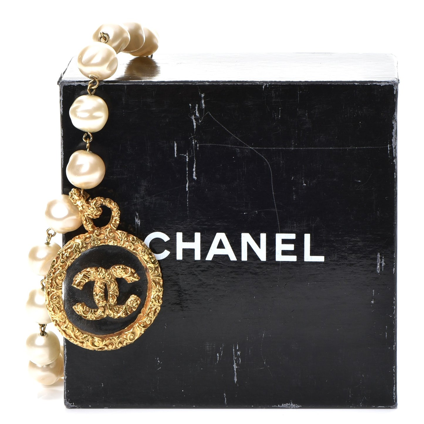 CC Pearl Necklace Gold
