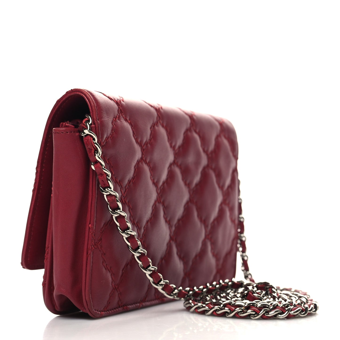 Calfskin Double Stitch Hamptons Wallet On Chain WOC Red