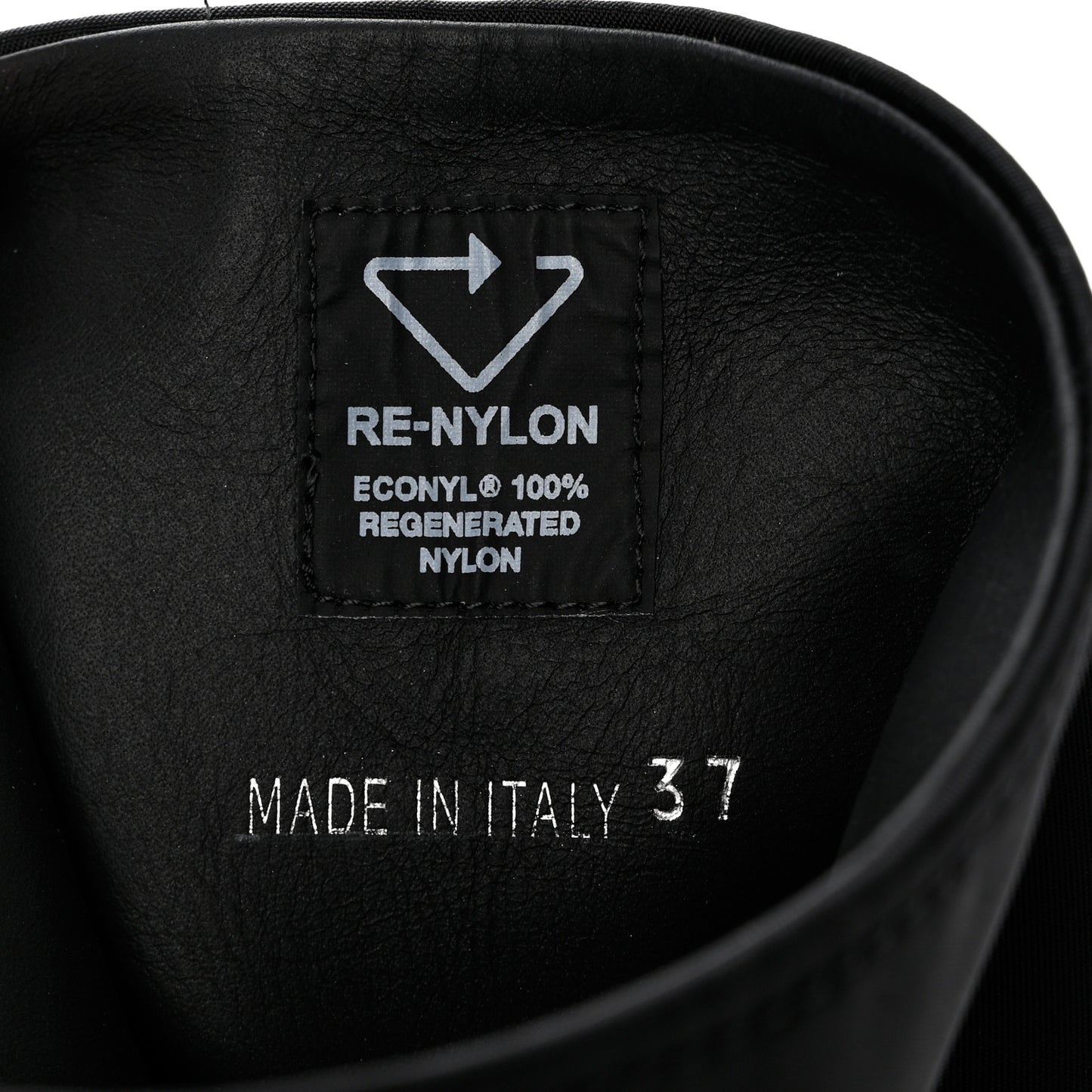 Spazzolato Rois Re-Nylon Metal Triangle Logo Monolith Pouch Pocket 55mm Tall Boots 37 Black