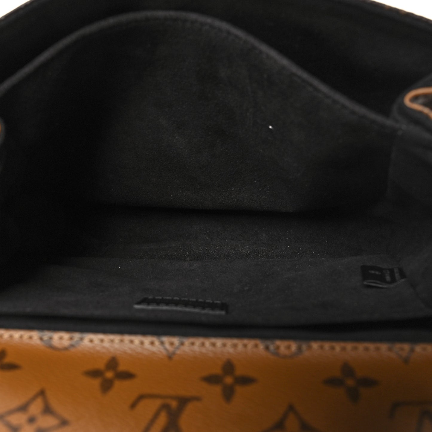 Reverse Monogram Pochette Metis