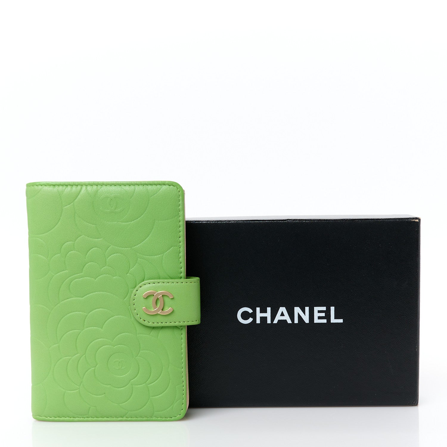 Chanel Lambskin Camellia Embossed Zipped Pocket Wallet Green 12 of 12