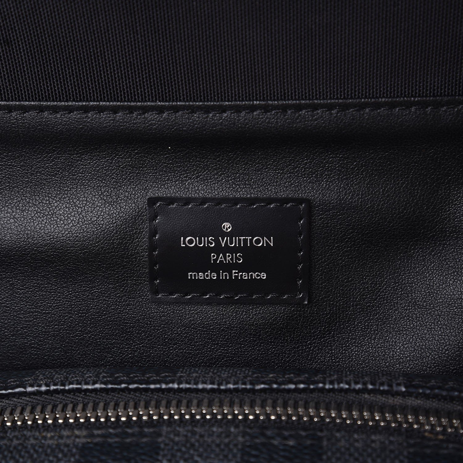 Louis Vuitton Damier Graphite Hanging Toiletry Kit 11 of 11