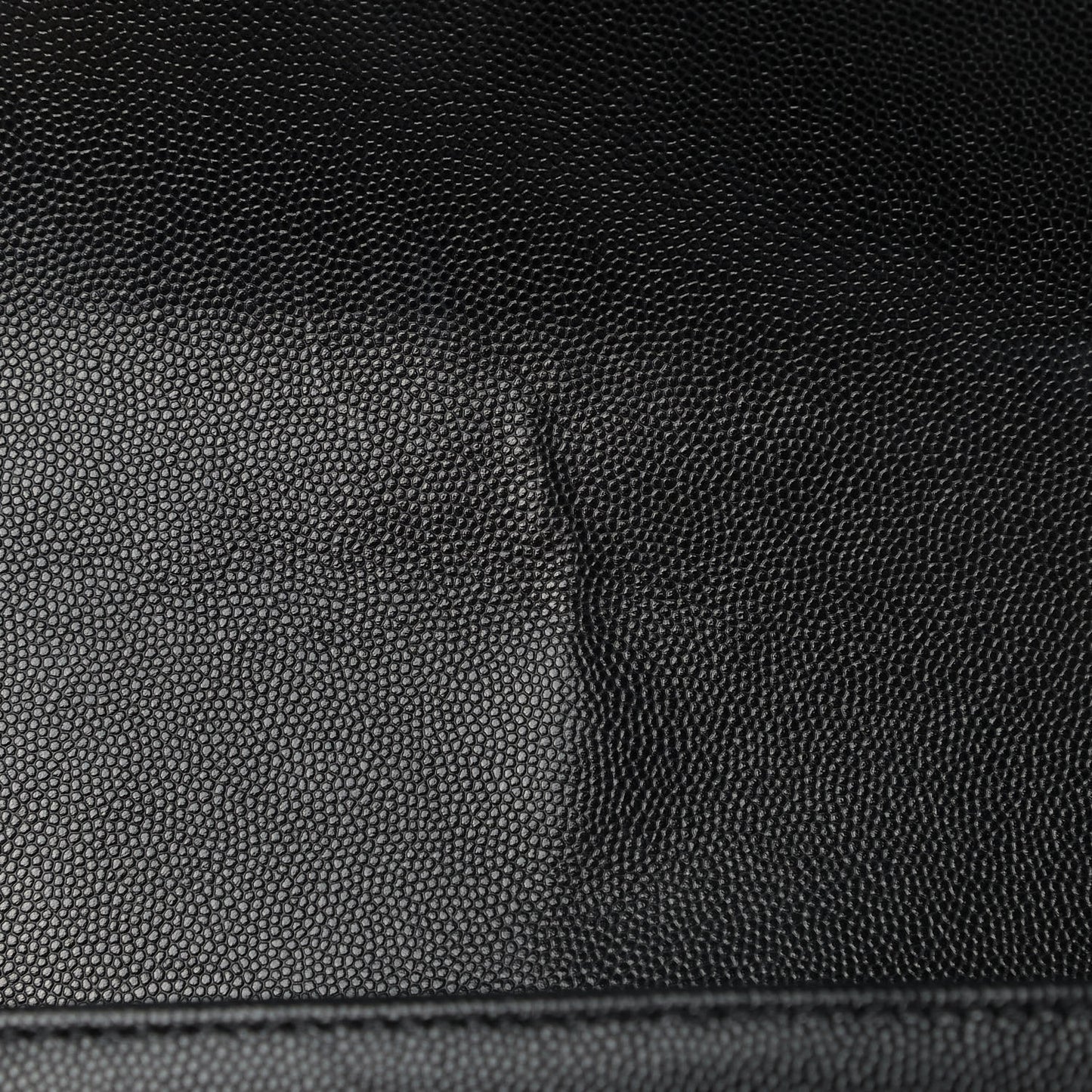 Caviar Quilted Medium Boy Flap Black