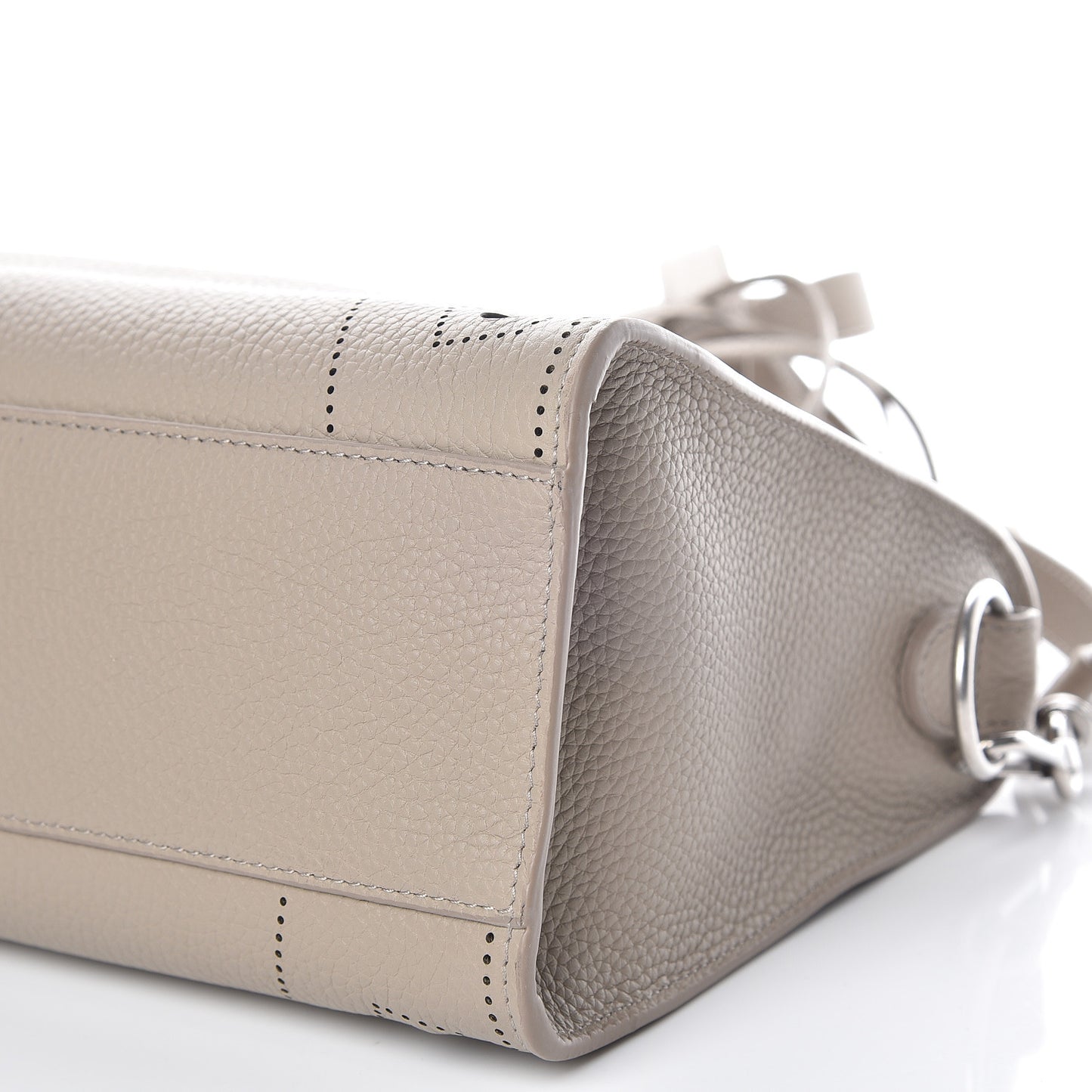 Veau Grana Perforated Blackout Hardware S City Gris Cendre