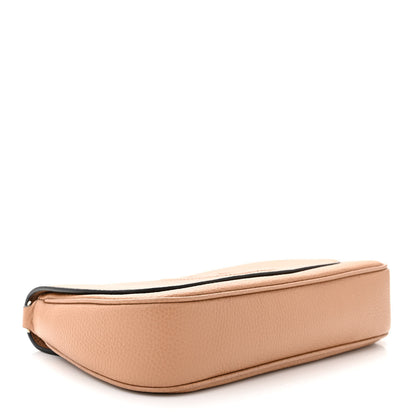 Gucci Pebbled Calfskin Medium Soho Flap Crossbody Camelia 4 of 10