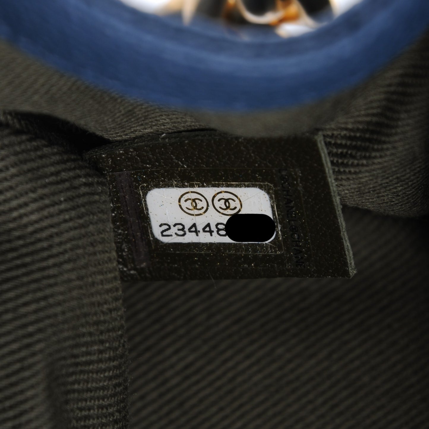 Caviar Quilted Medium Boy Flap Dark Blue