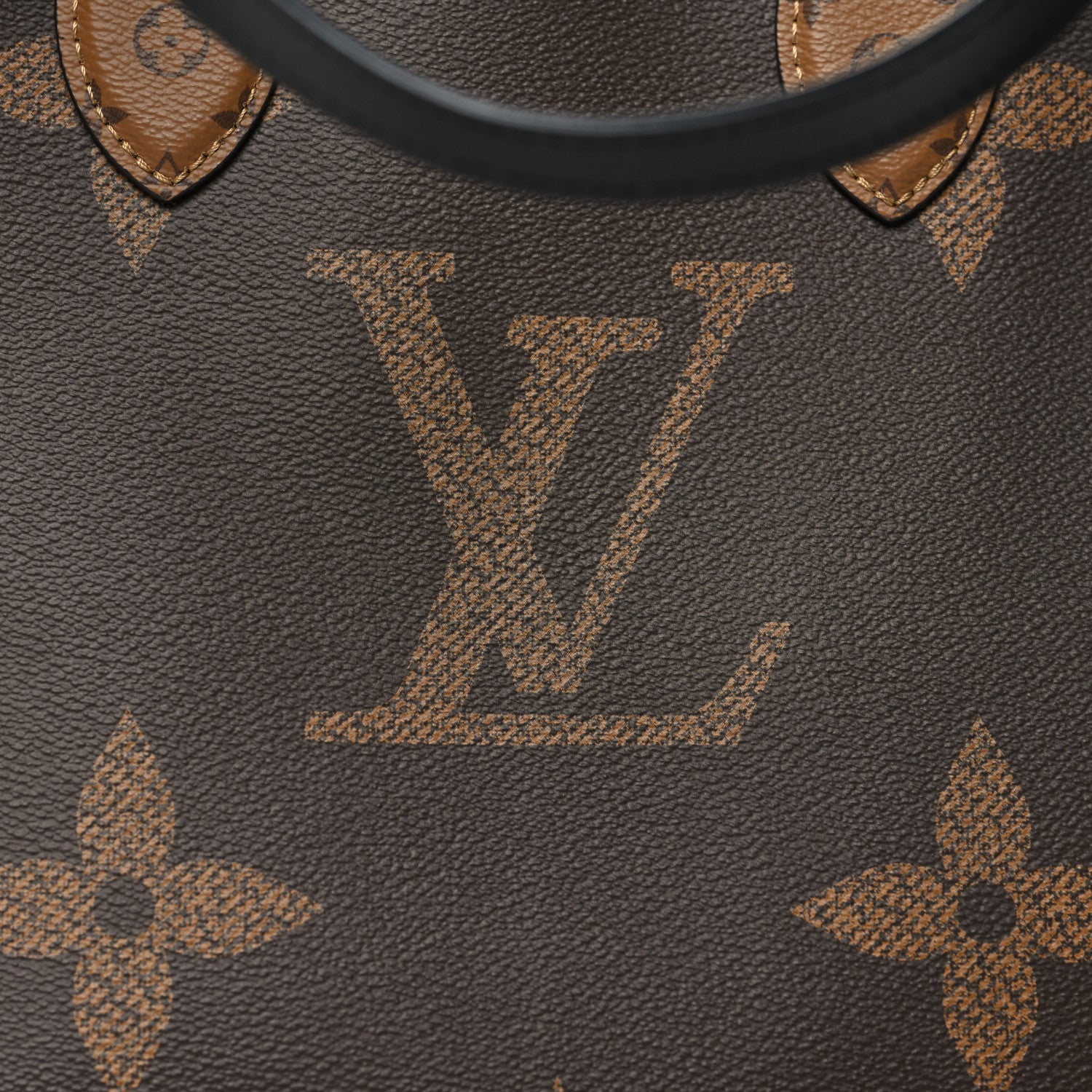 Louis Vuitton Reverse Monogram Giant Onthego MM 8 of 11