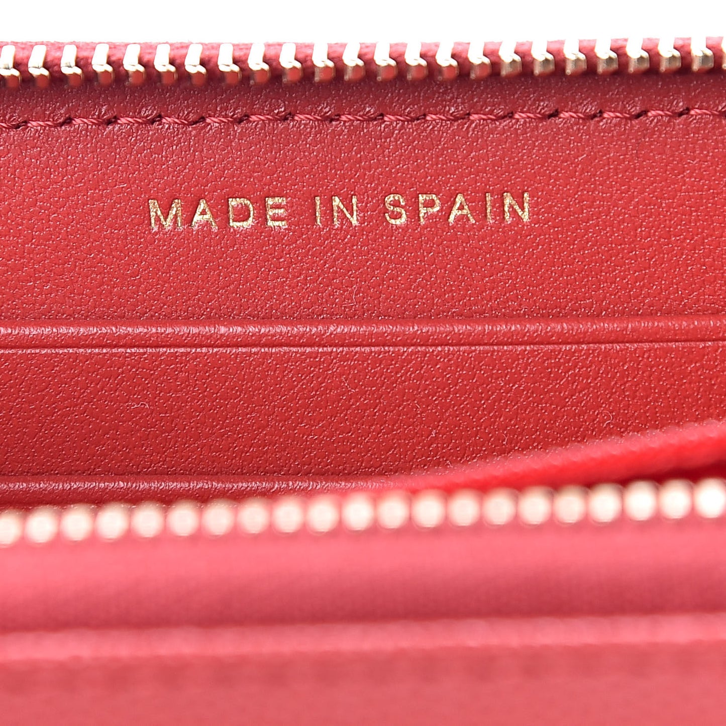Caviar Quilted Medium Zip Around Wallet Red