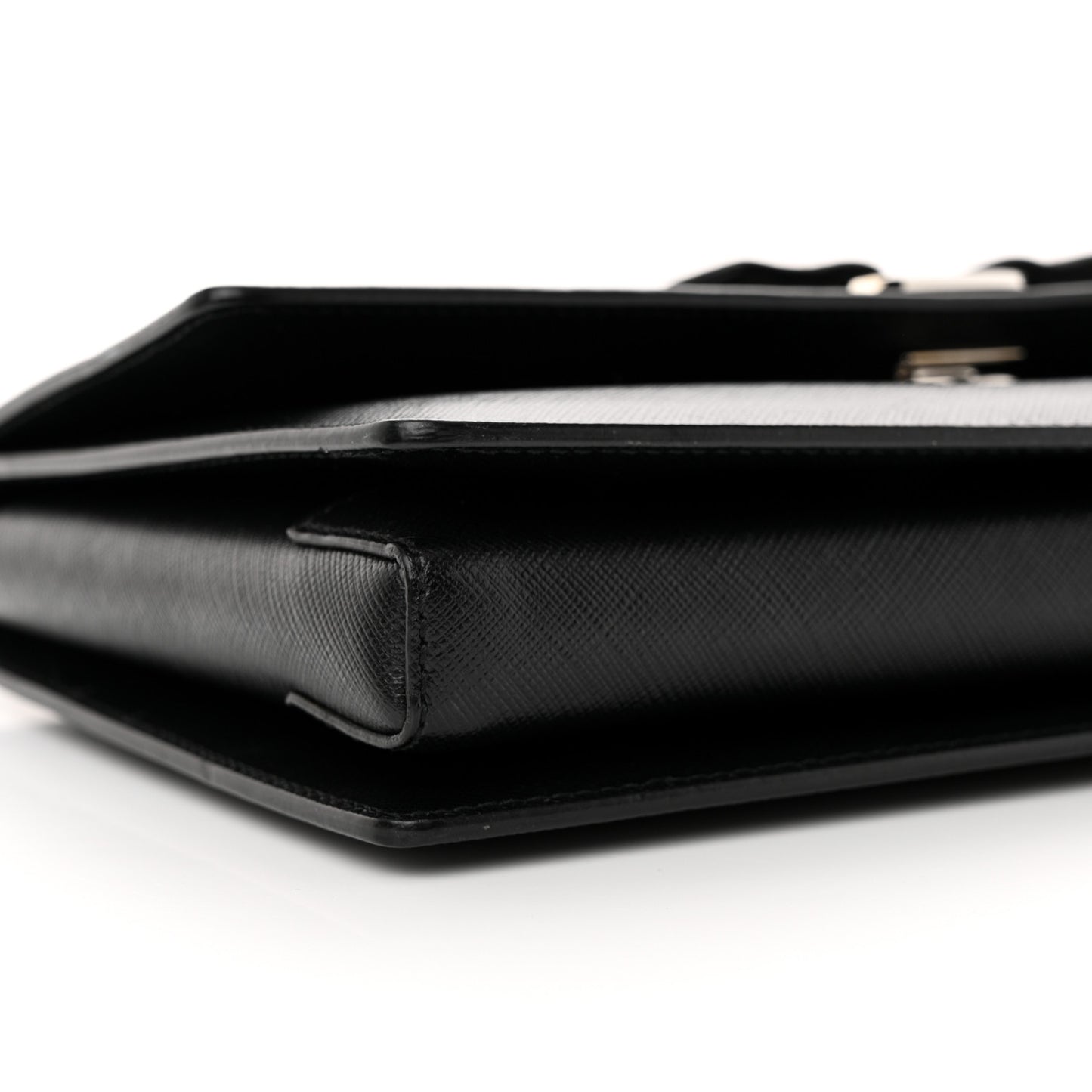 Hammered Calfskin Vara Bow Chain Flap Crossbody Black