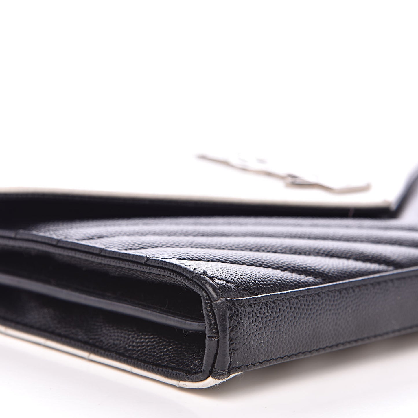 Grain De Poudre Matelasse Chevron Bi-Color Monogram Chain Wallet White Black