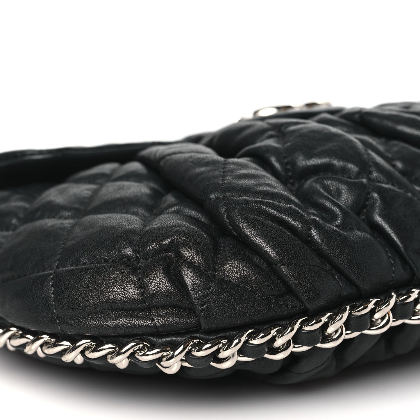 Washed Lambskin Quilted Medium Chain Around Messenger Black