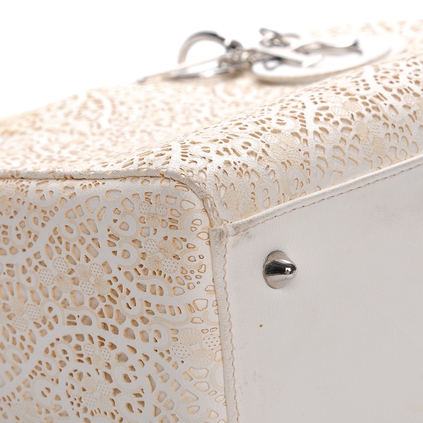 Laced Calfskin Medium Lady Dior Off White