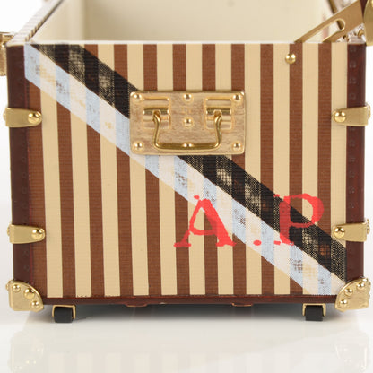 Louis Vuitton Birthday Malle Courrier Trunk Paperweight 10 of 10
