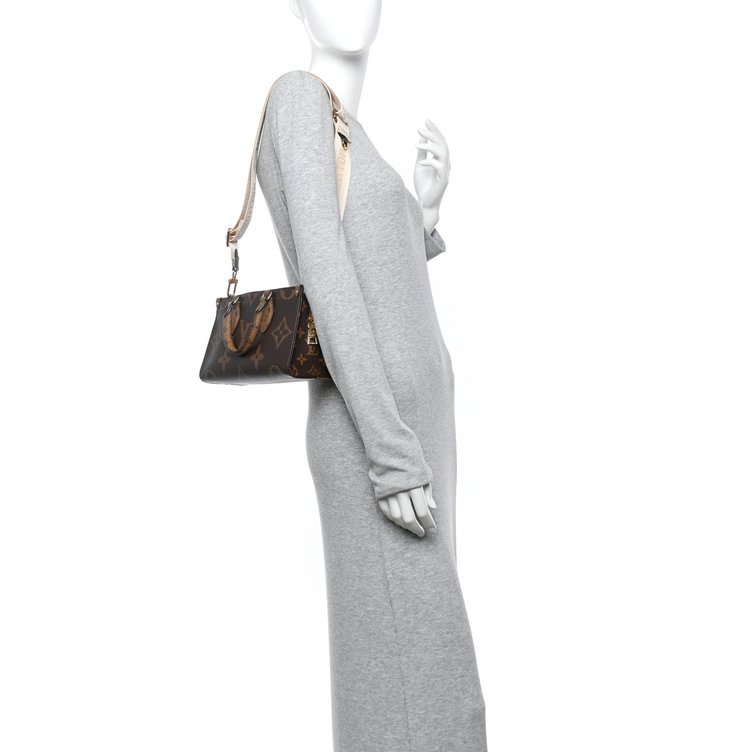 Louis Vuitton Reverse Monogram Giant OnTheGo East West 2 of 12