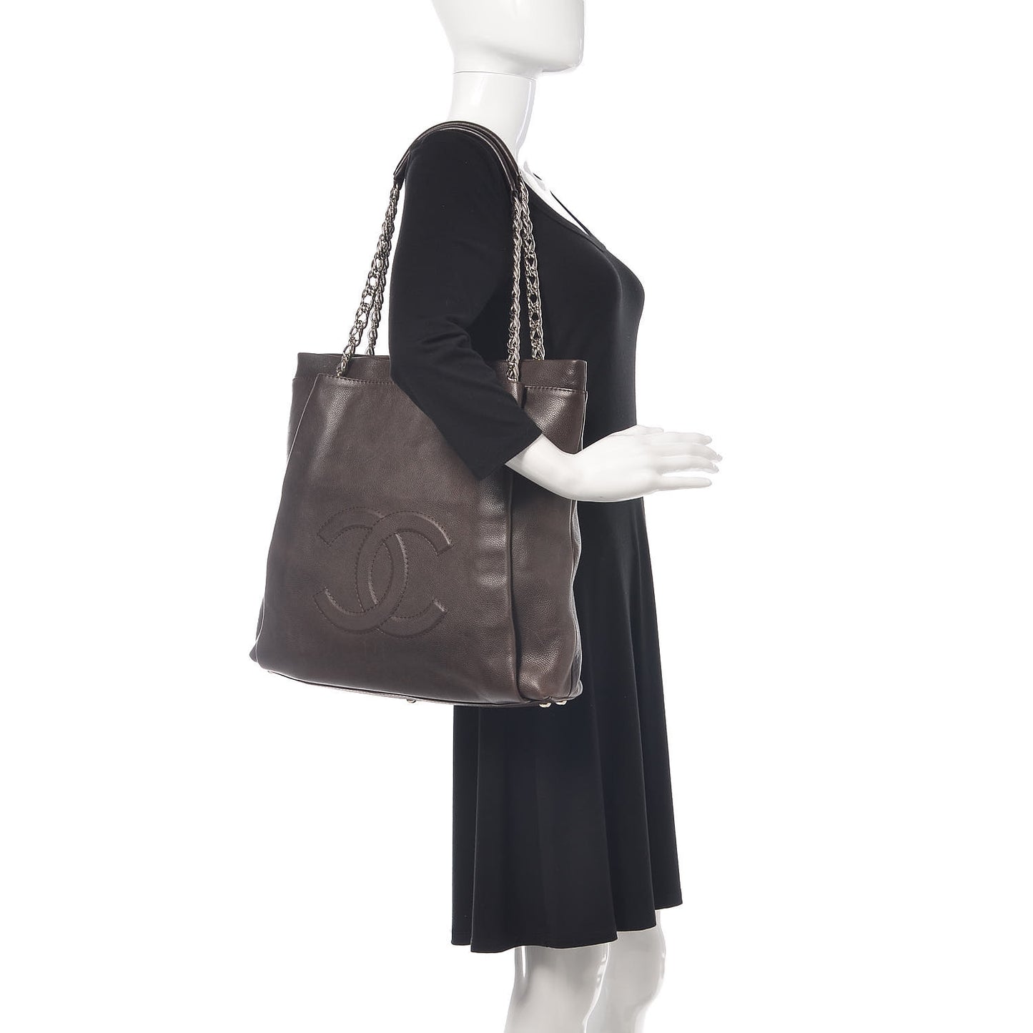 Caviar Large CC Tuck Tote Brown