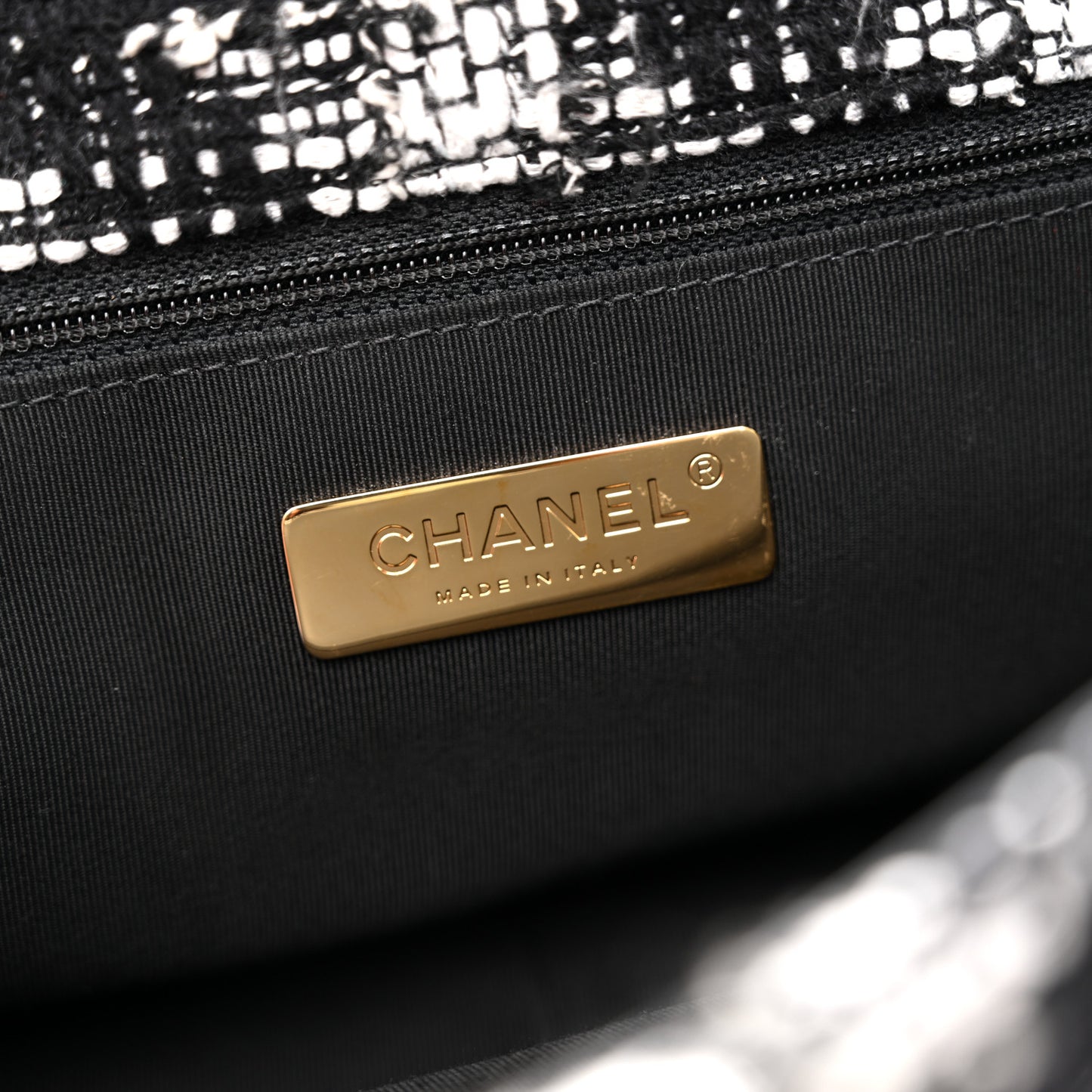 Tweed Quilted Maxi Chanel 19 Flap Black White