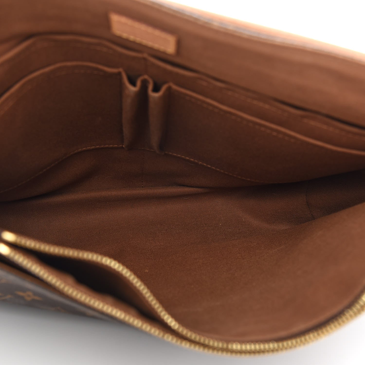 Louis Vuitton Monogram Beaubourg MM Messenger Bag 5 of 10