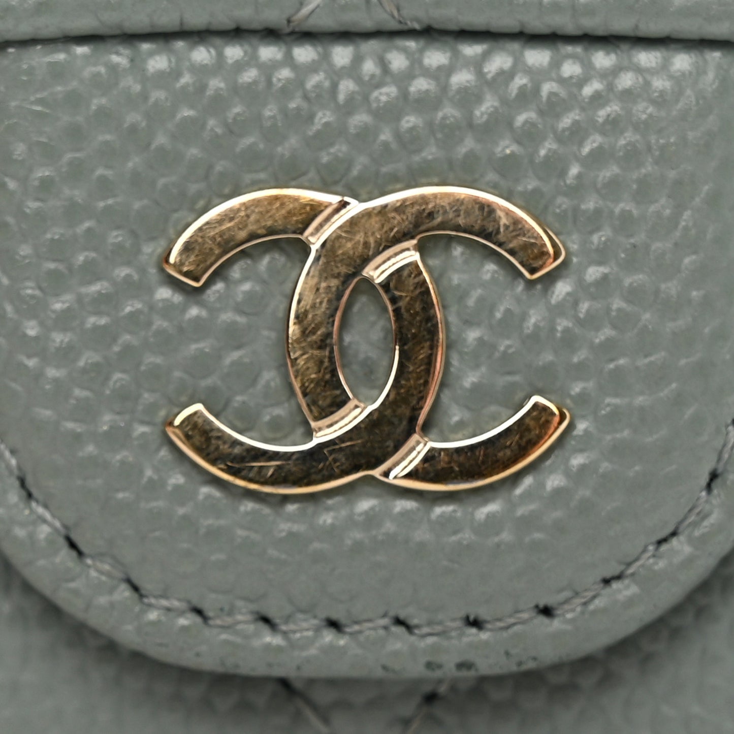 Caviar Quilted Classic 4 Key Holder Wallet Grey