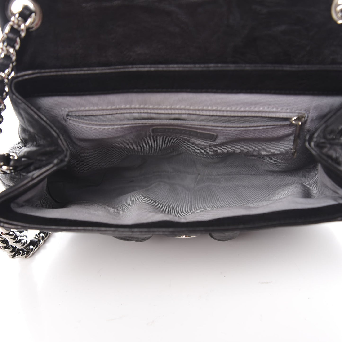 Crumpled Lambskin Quilted Medium Chain Around Messenger Black