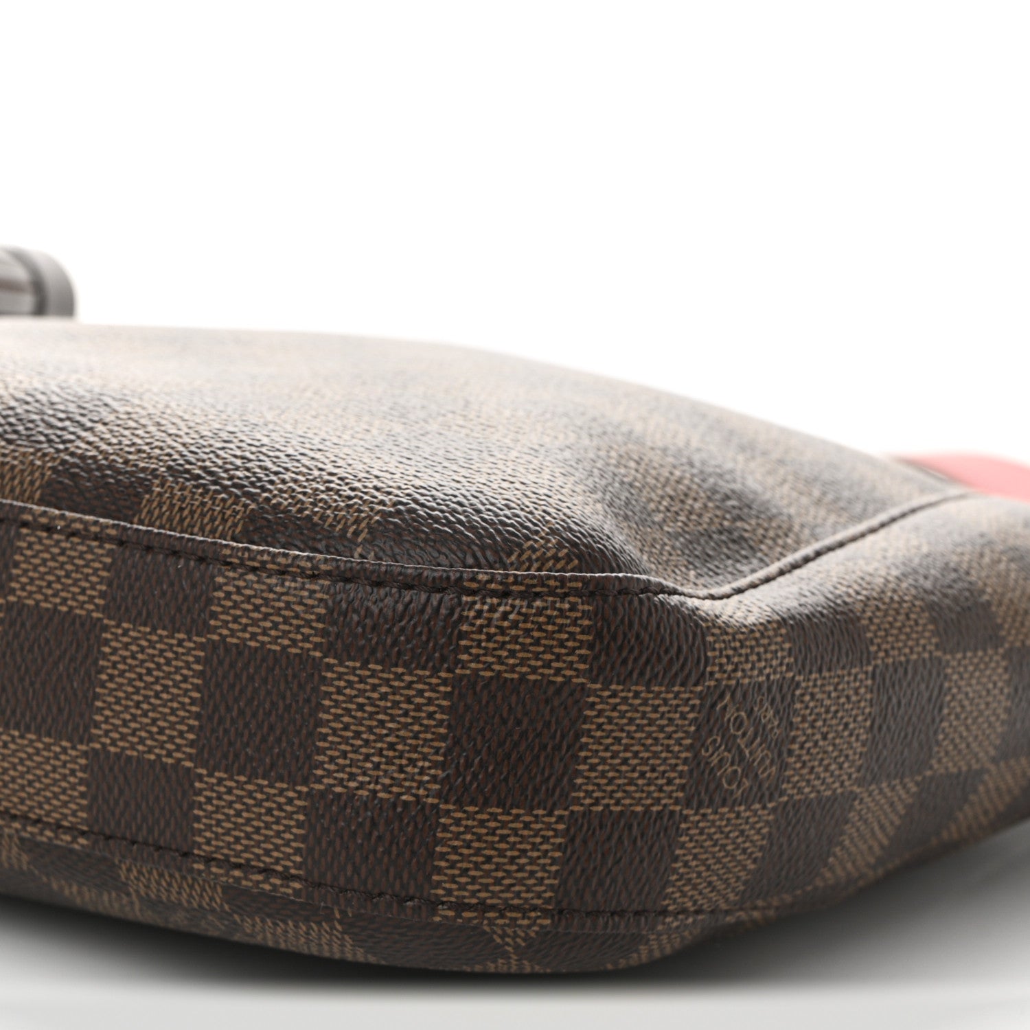 Louis Vuitton Damier Ebene South Bank Besace 11 of 11