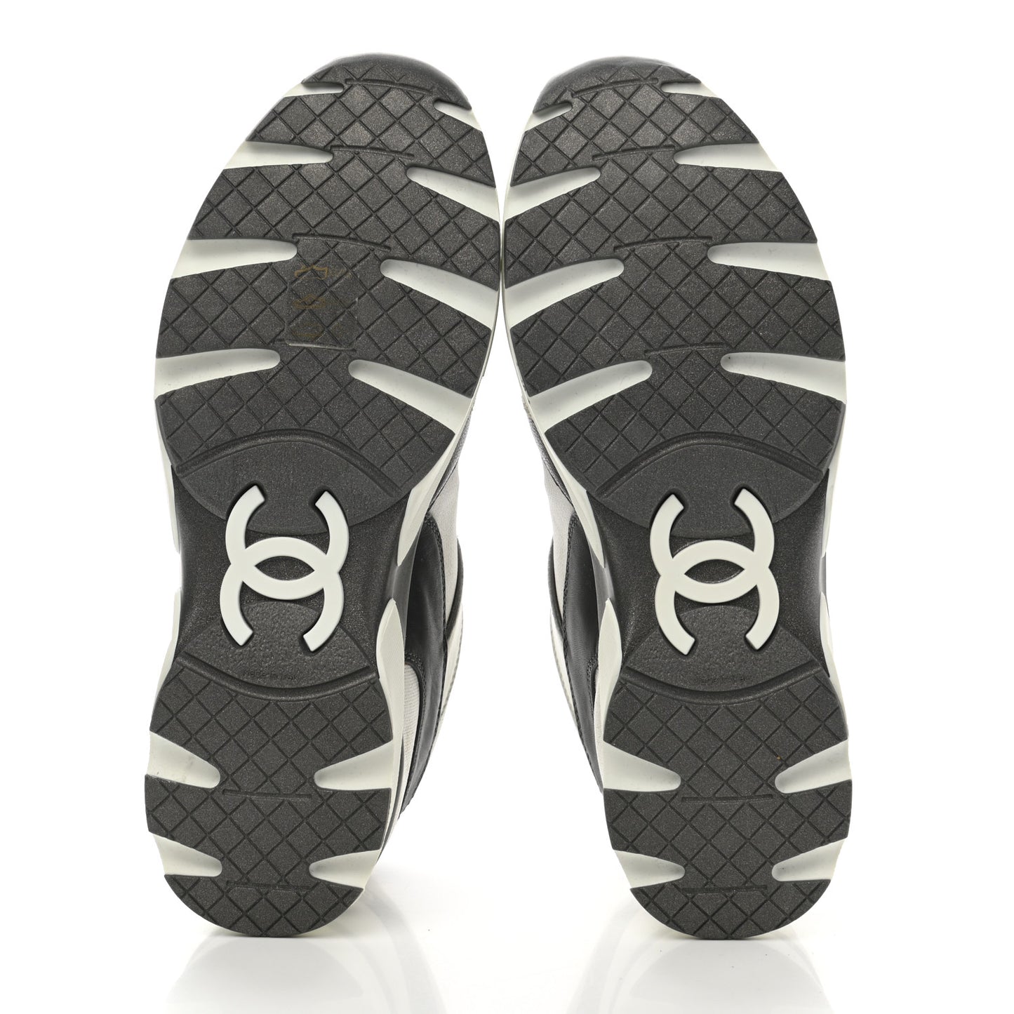 Suede Calfskin CC Sneakers 37 White Grey