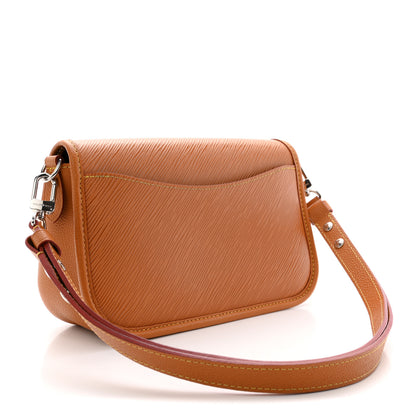 Louis Vuitton Epi Buci Crossbody Gold Honey 3 of 10