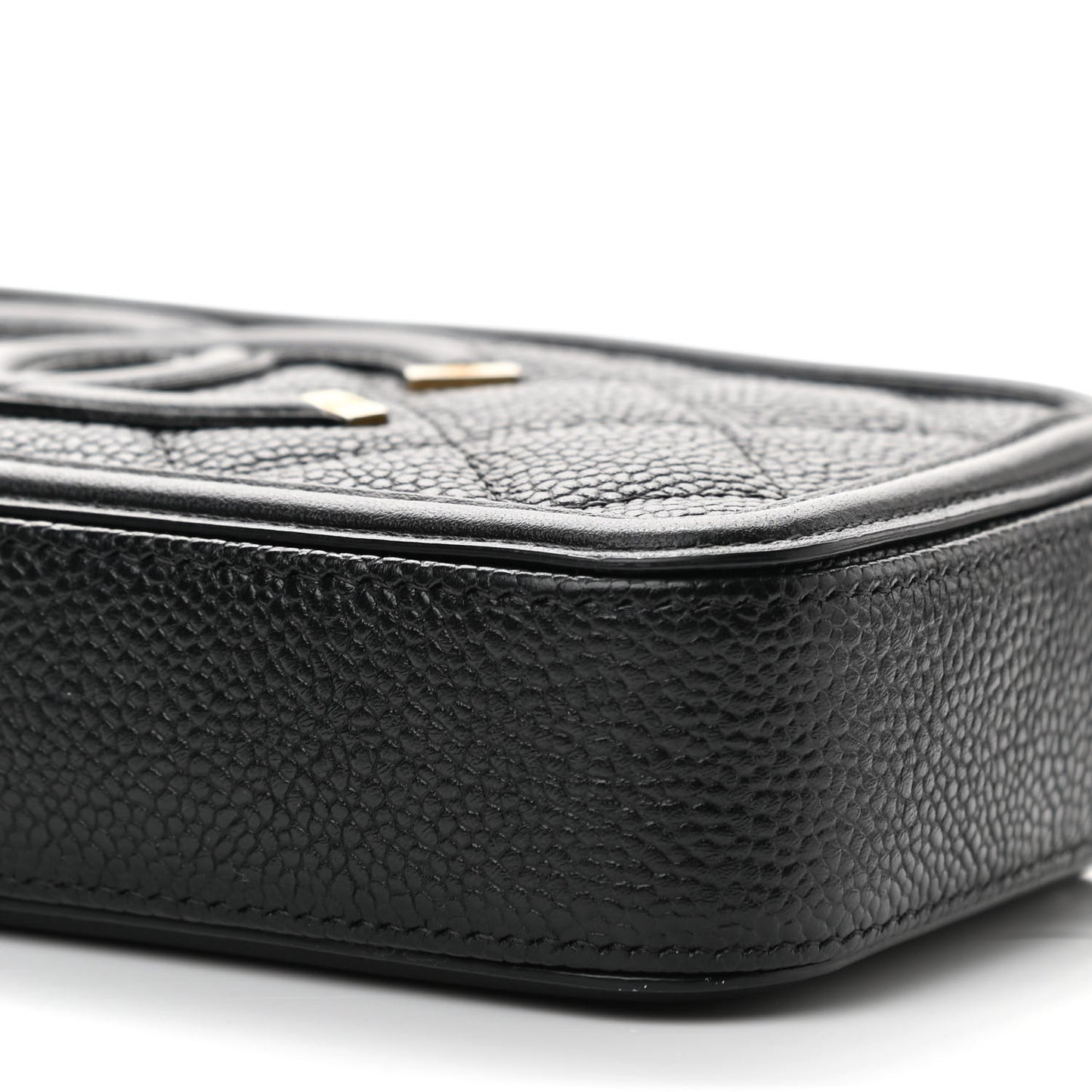 Caviar Quilted CC Filigree Clutch With Chain Black