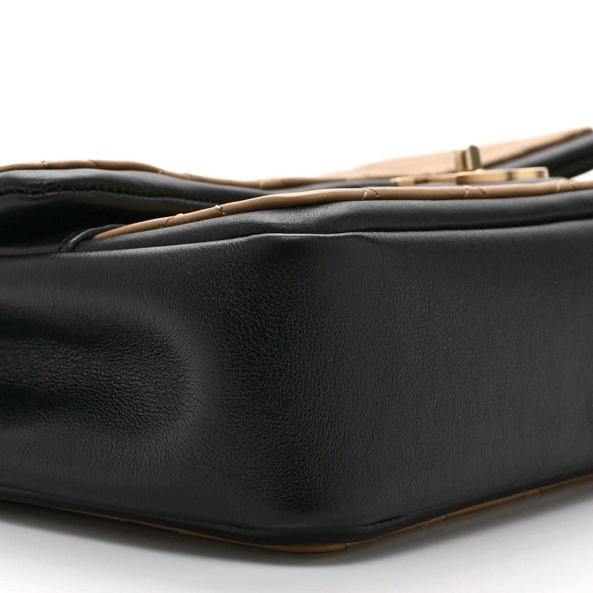 Lambskin Quilted Medium Graphic Flap Beige Black