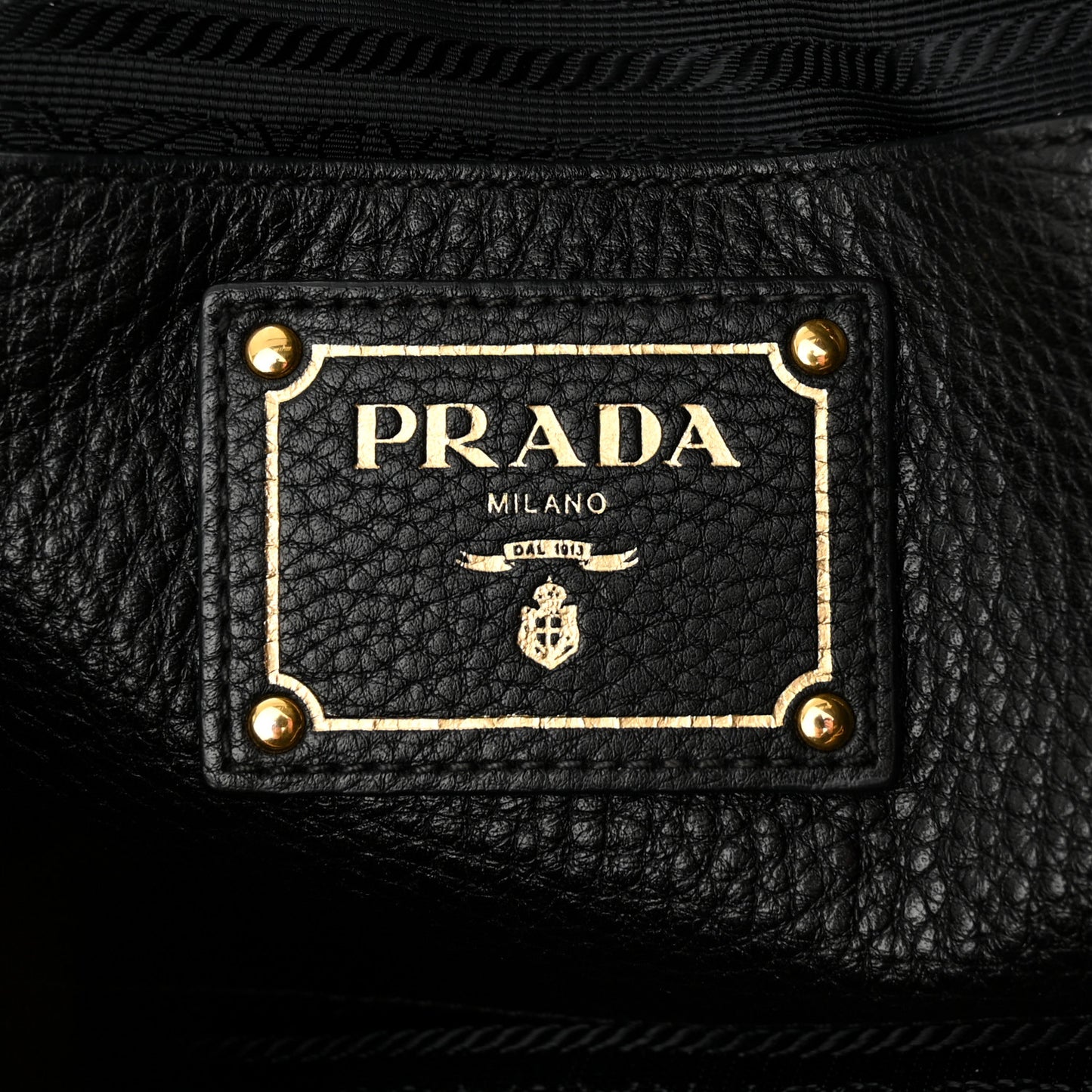 Vitello Daino Tote Black