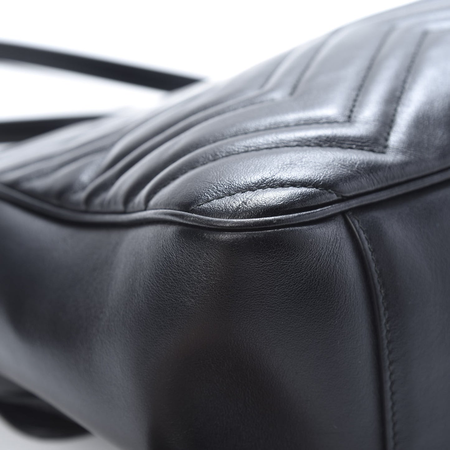 Calfskin Matelasse Large GG Marmont Shoulder Bag Black