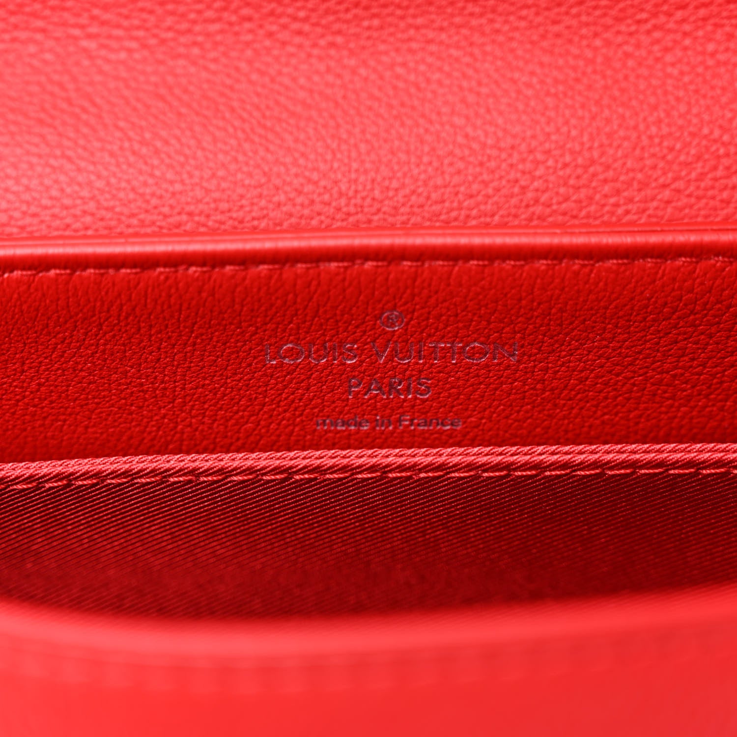 Louis Vuitton Soft Calfskin Lockme II Top Handle Rubis 6 of 9