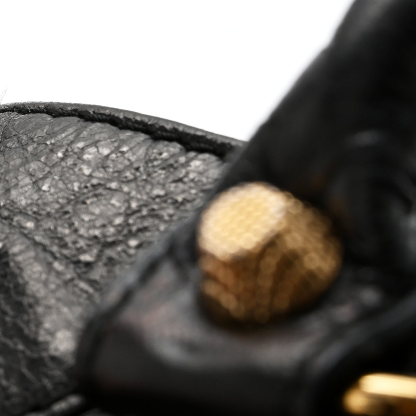 Agneau Giant 12 Gold Hardware Velo Black