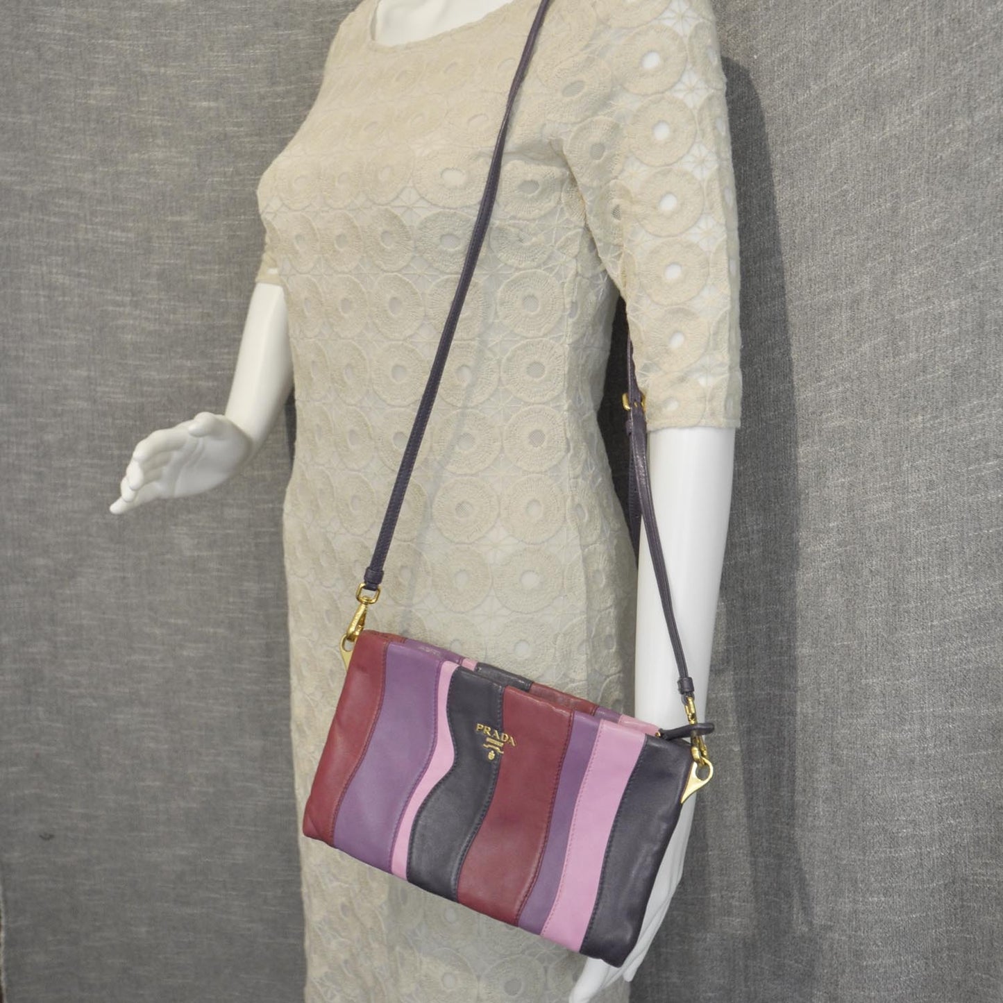 Nappa Trembled Blossoms Stripes Pochette Bag Ibisco Viola