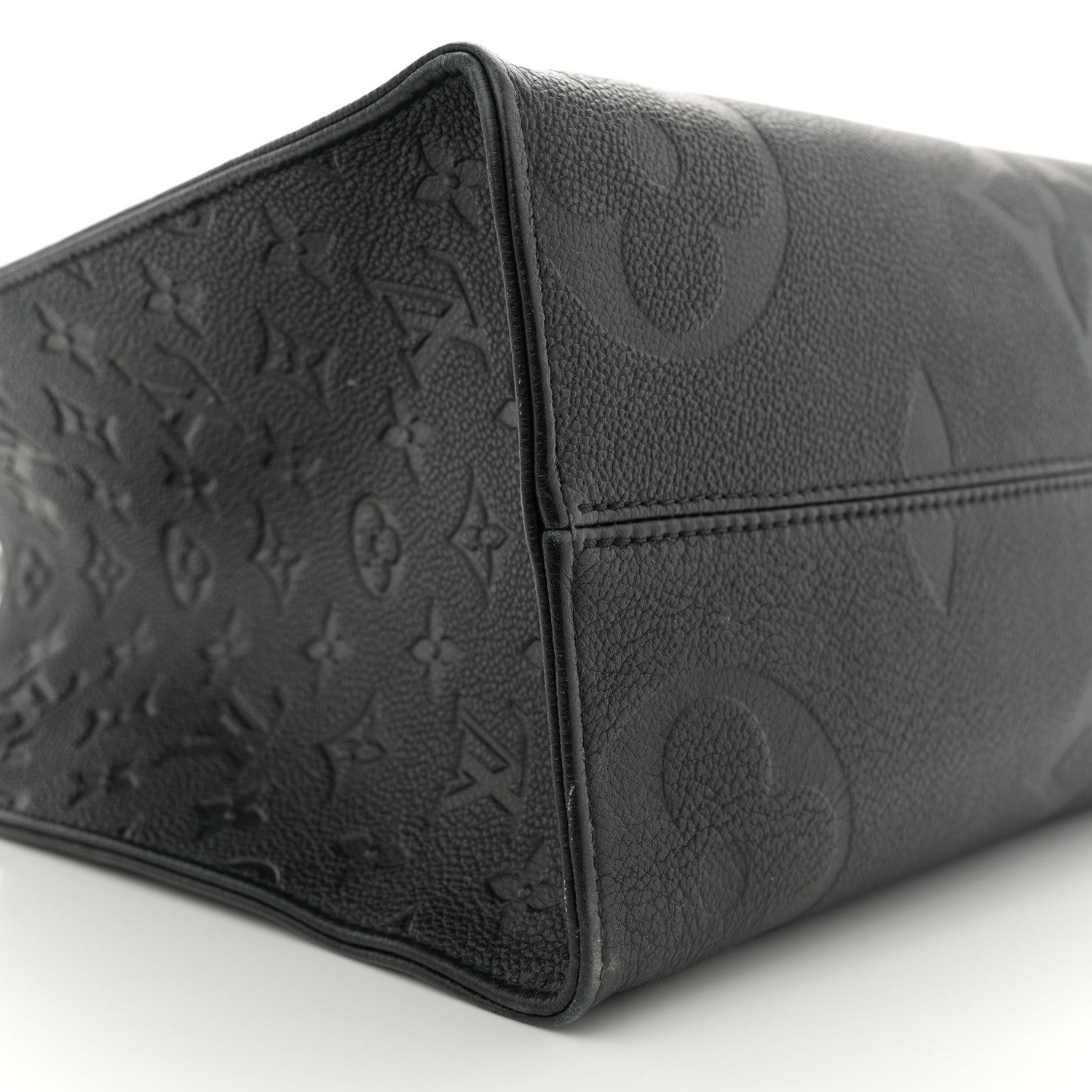 Louis Vuitton Empreinte Monogram Giant Onthego MM Black 8 of 11