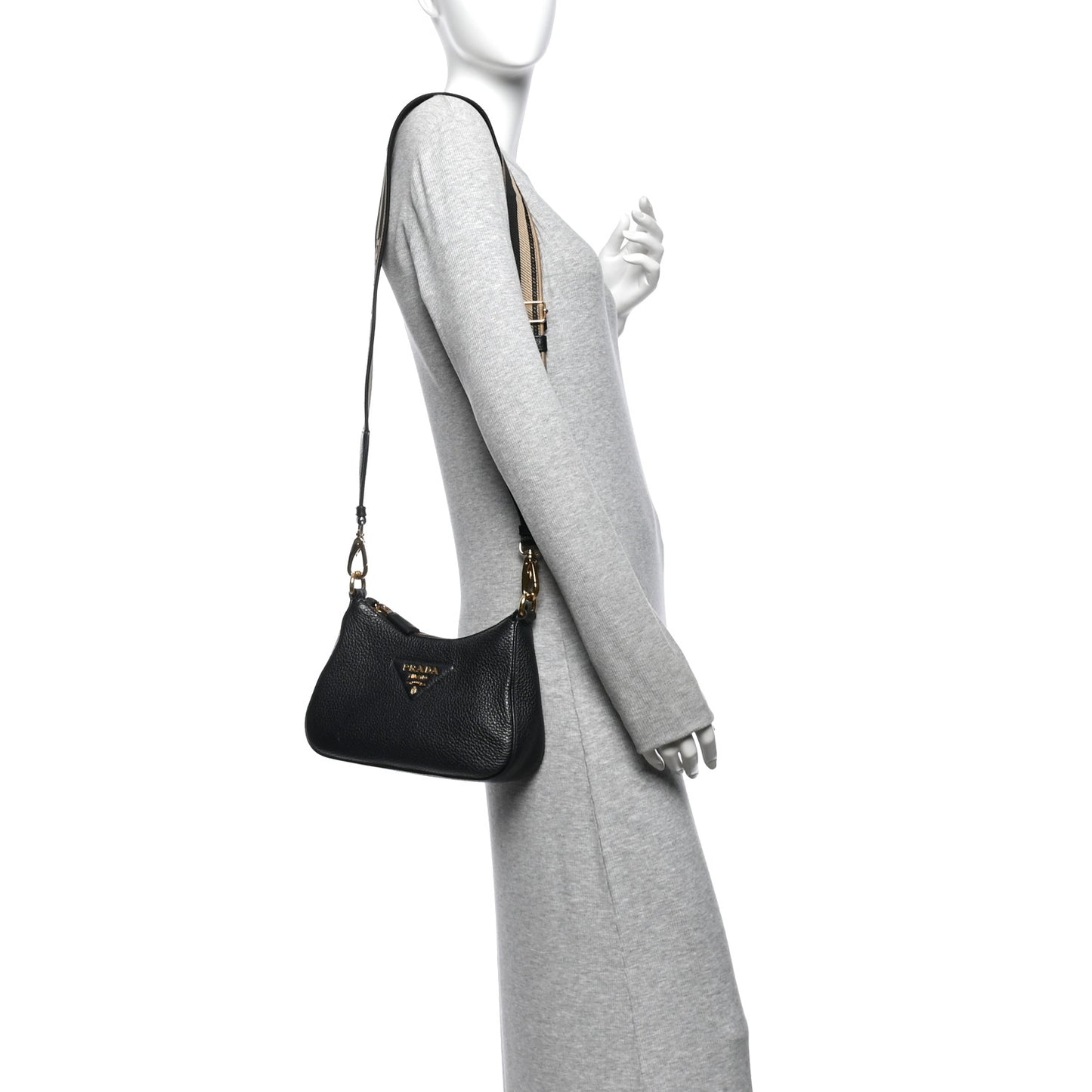 Vitello Daino Soft Zippered Hobo Shoulder Bag Black