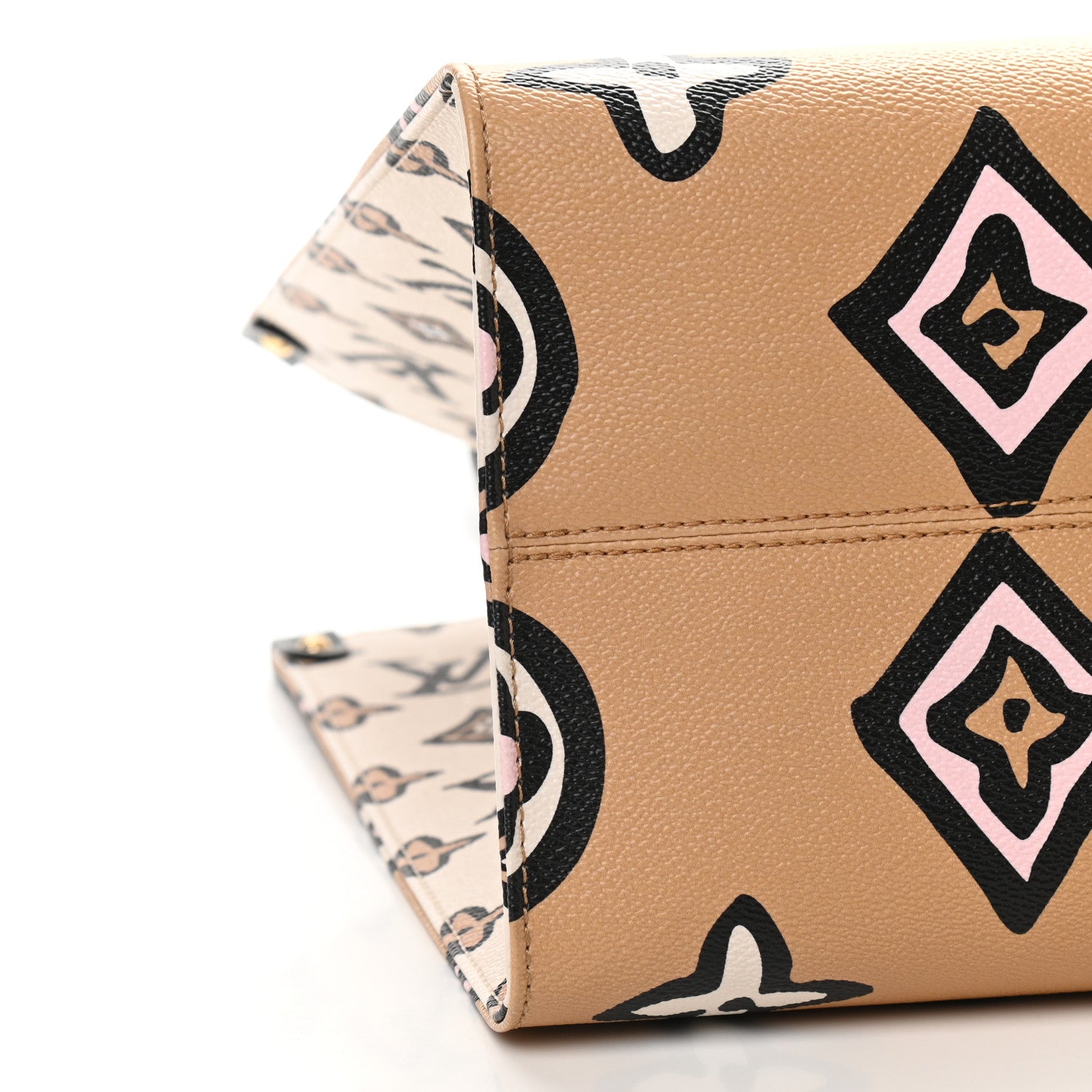 Louis Vuitton Monogram Giant Wild At Heart Onthego GM Arizona 7 of 9