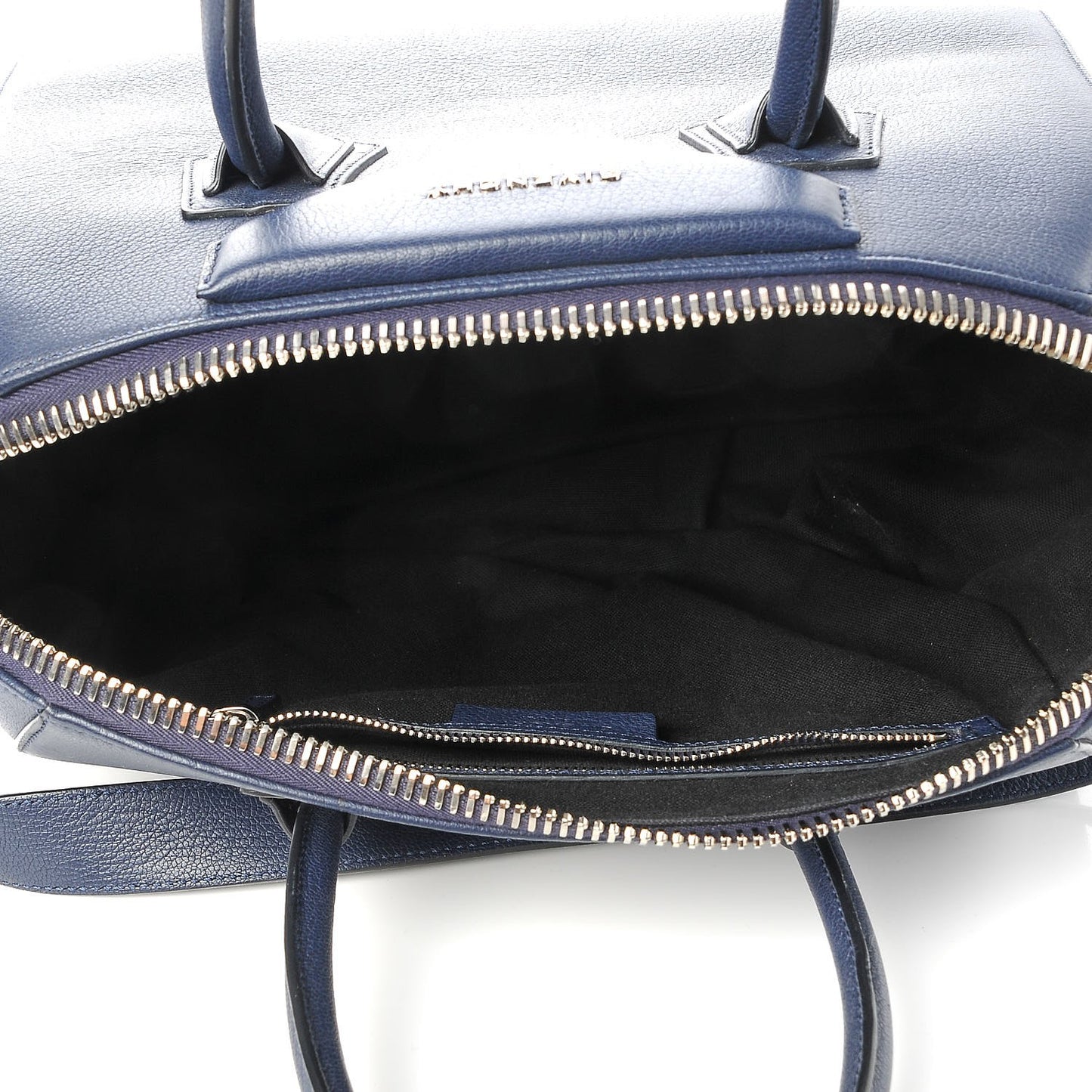 Sugar Goatskin Medium Antigona Navy