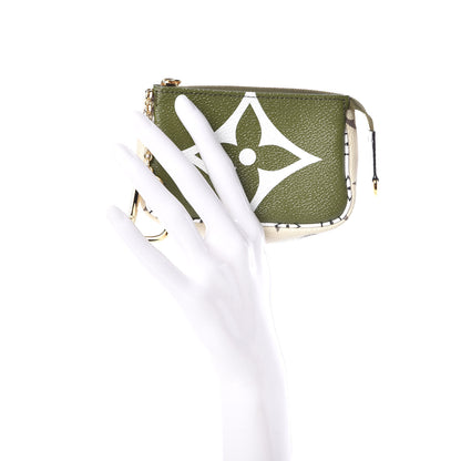 Louis Vuitton Monogram Giant Micro Pochette Accessories Kaki White 2 of 8