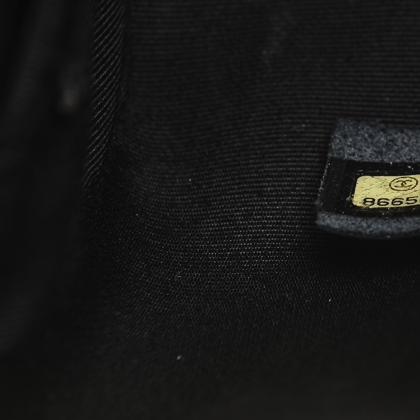 Patent Small Chevron Single Flap Black