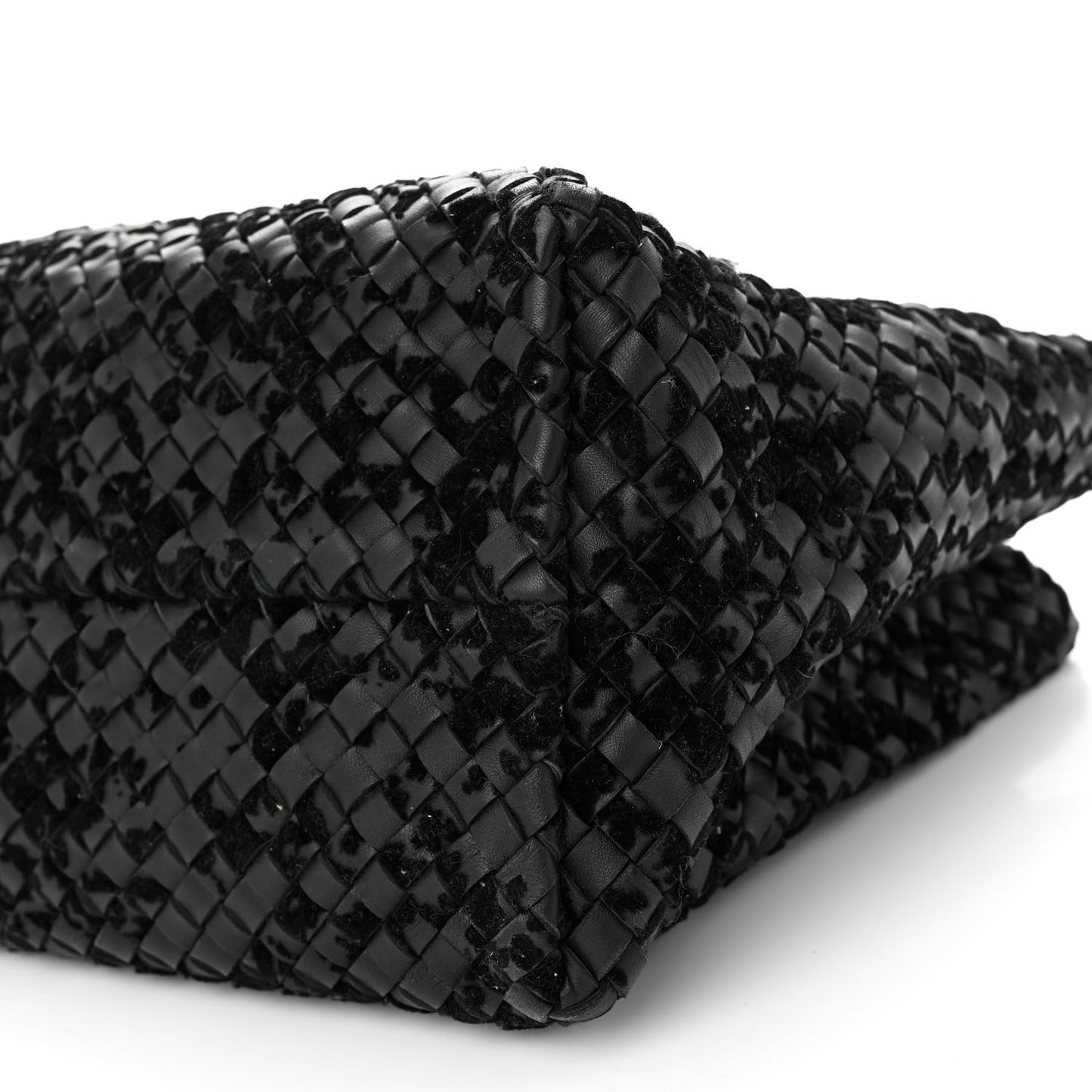 Nappa Velours Intrecciato Medium Cabat Black