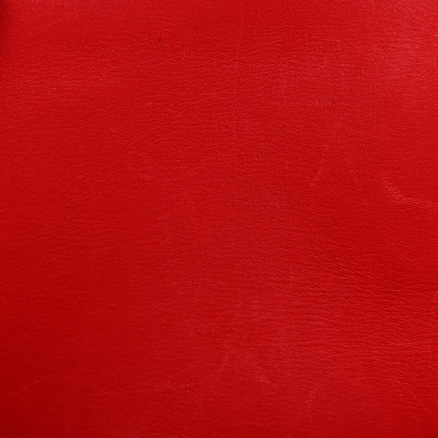 Louis Vuitton Taurillon City Steamer MM Rubis 20 of 24