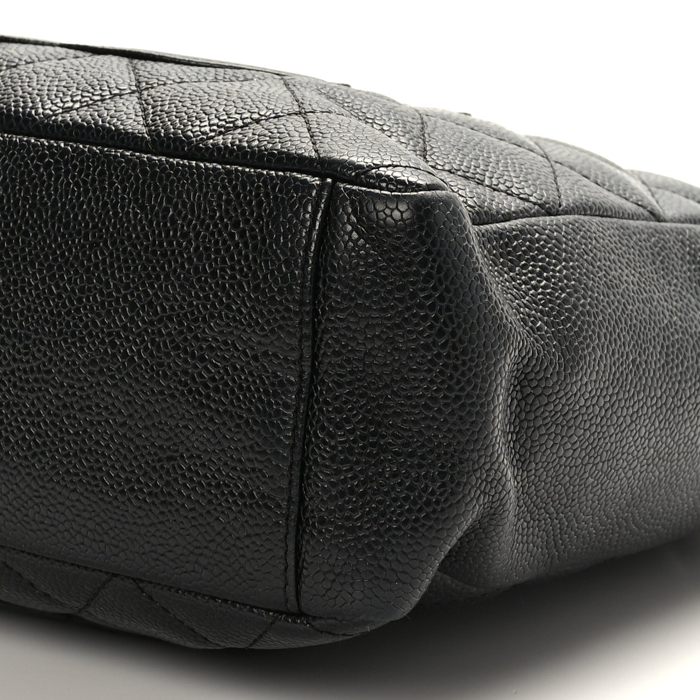 Caviar Quilted Petit Shopping Tote PST Black