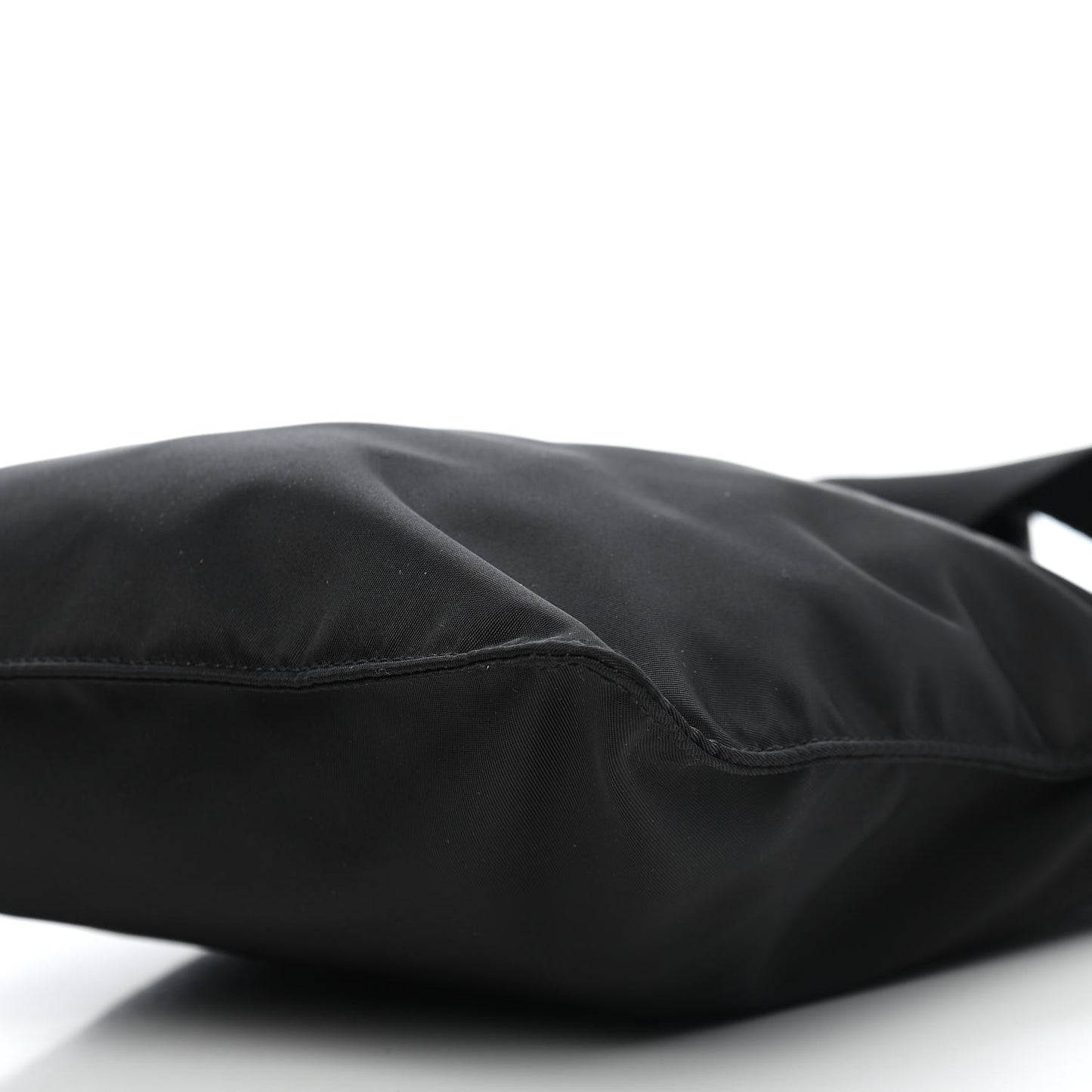 Nylon Flat Messenger Bag Black