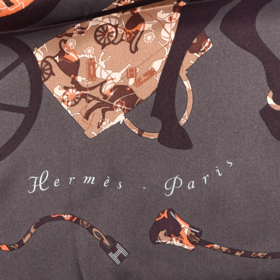 Silk Kelly En Caleche Scarf 70
