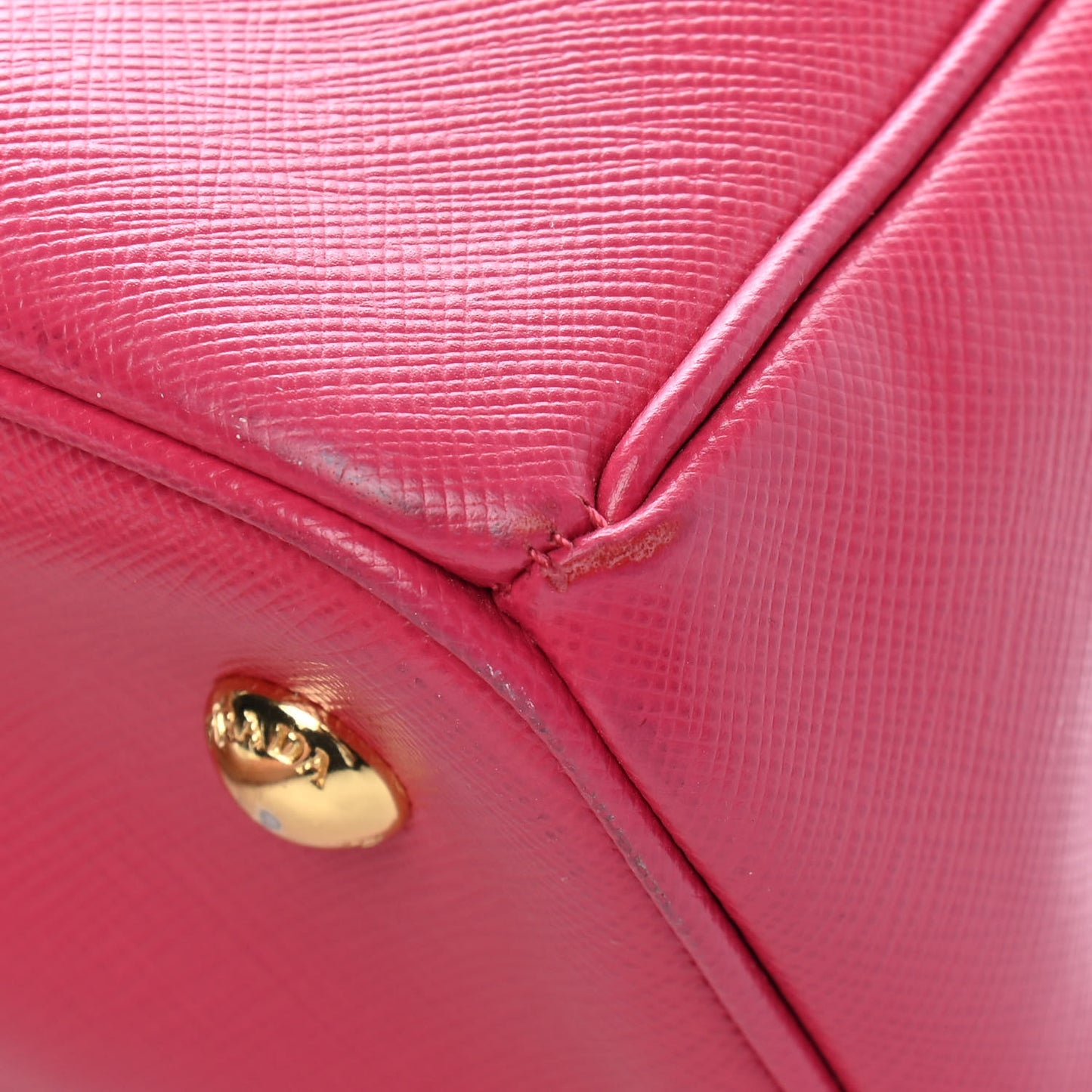 Saffiano Lux Medium Tote Bruyere