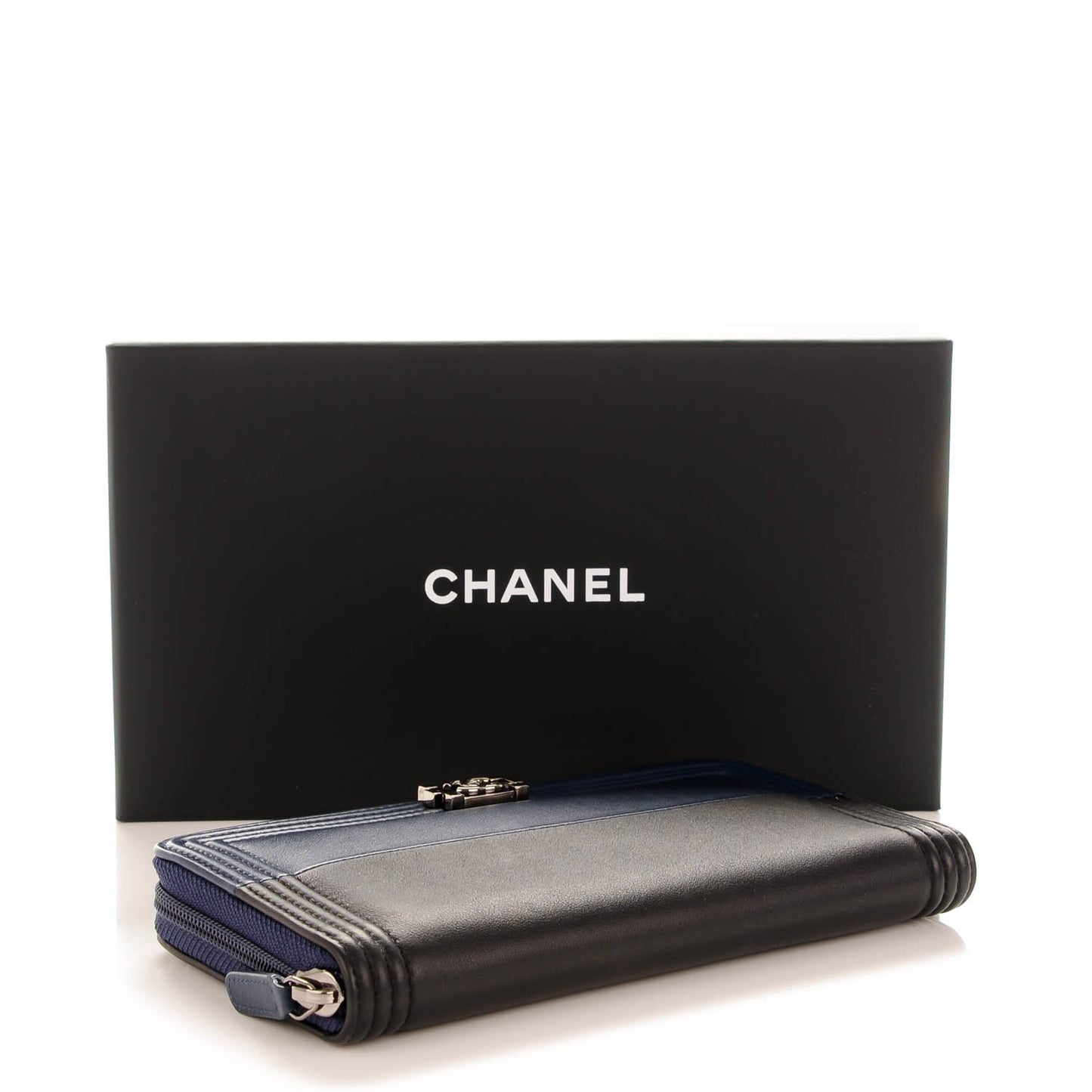 Calfskin Large Bi-Color Zip Around Boy Wallet Black Navy